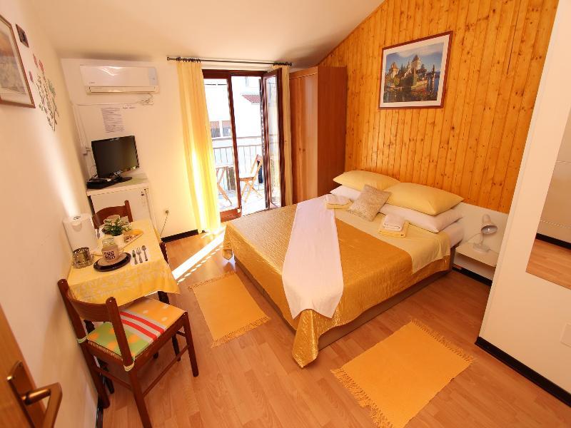 Rooms And Apartment Matosevic Rovinj Eksteriør bilde